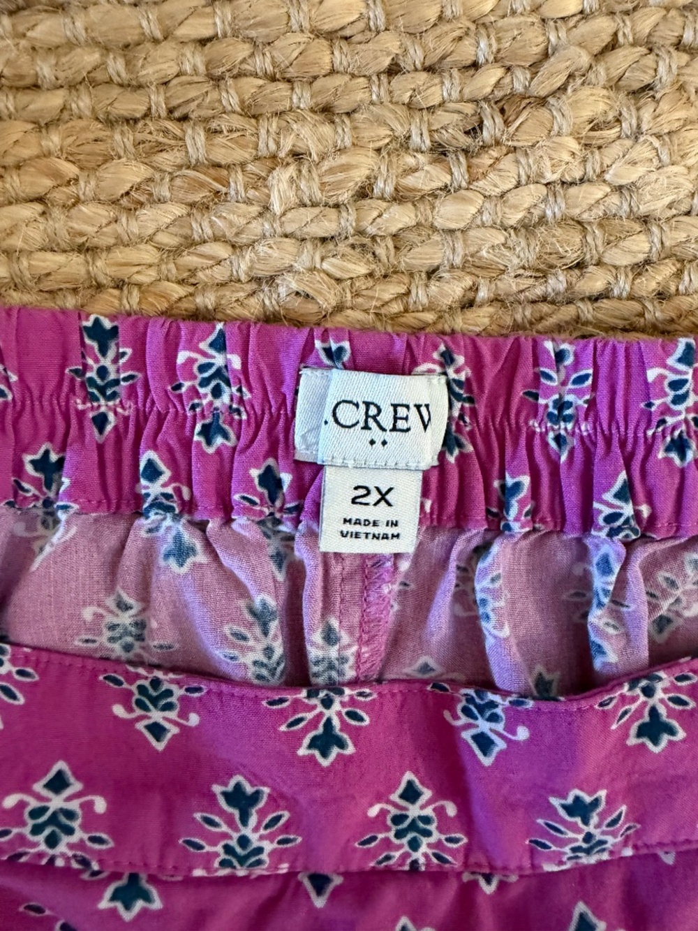 Printed Faux-Wrap Skin | Festive Pink Baltic Blu - Picture 3 of 3